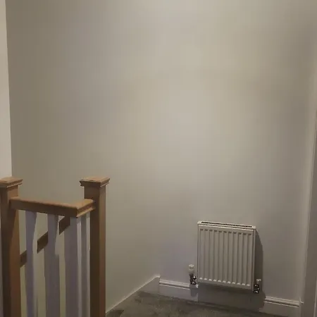 Apartment Cedar Townhouse Bradford (West Yorkshire)